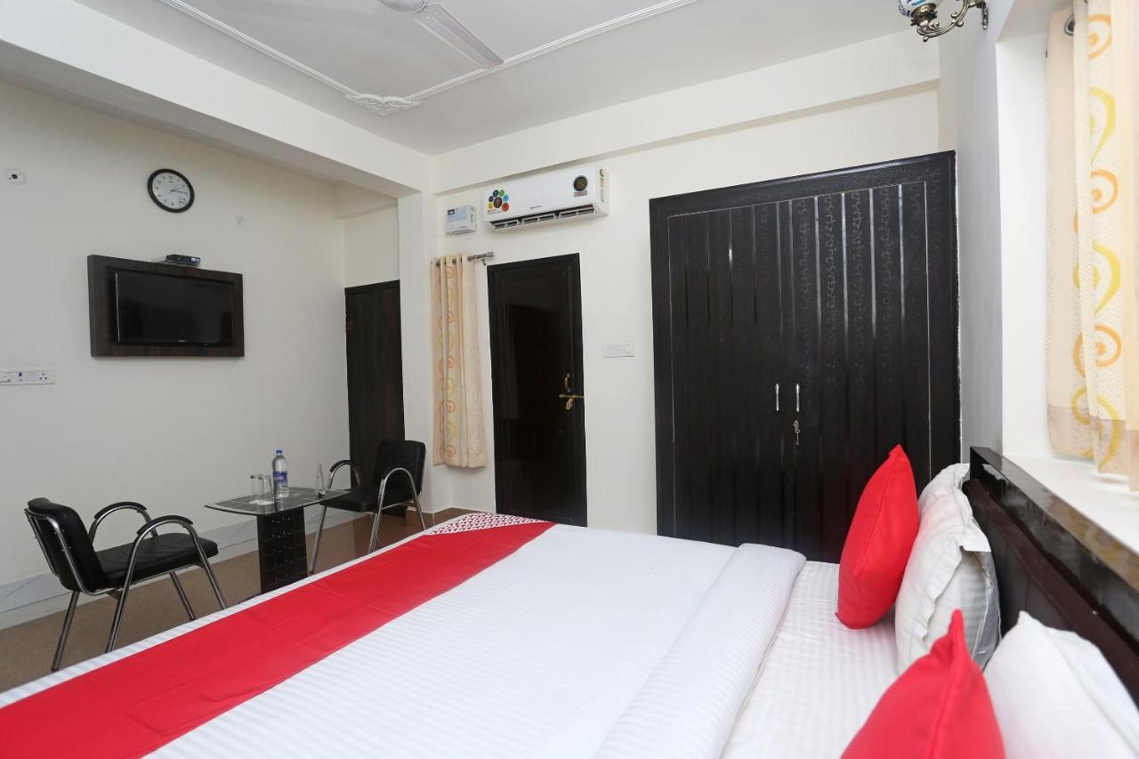 Oyo 18301 Hotel A-One Алвар Экстерьер фото